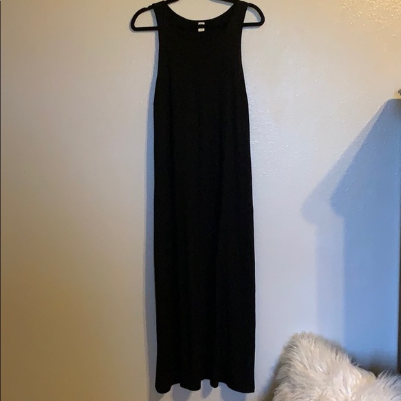 Old Navy Dresses & Skirts - Black maxi dress